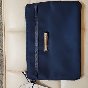 New Tommy hilfiger wristlet purse NWT